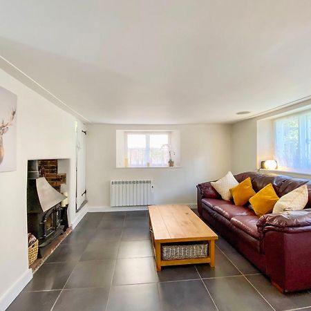 Wootton Rivers Mortimer Cottage מראה חיצוני תמונה
